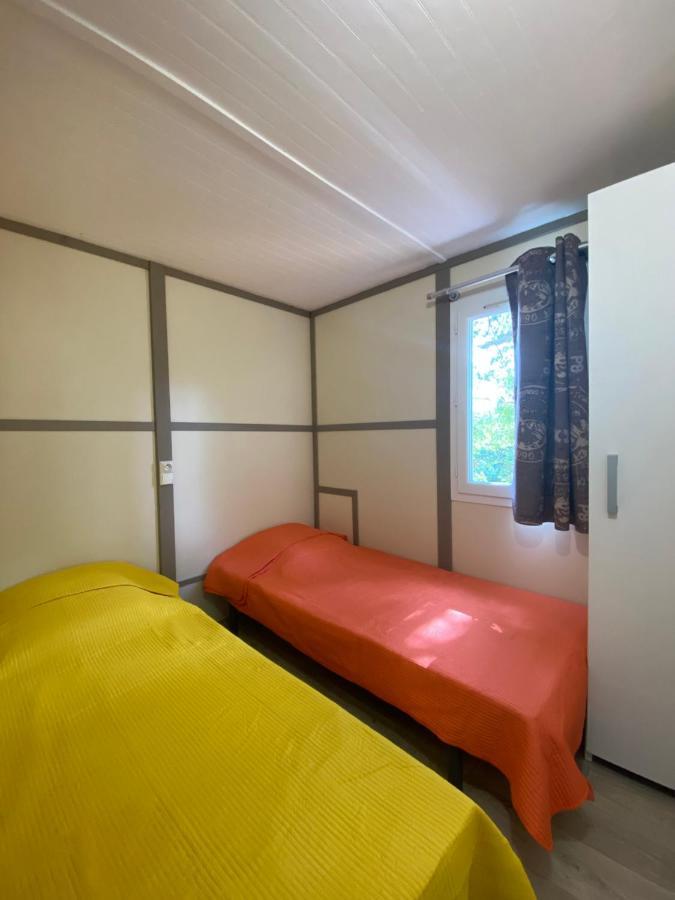 Les Chalets Des Iles Borgo  Eksteriør billede